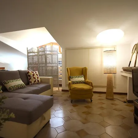 Stanza Del Cerro Apartahotel